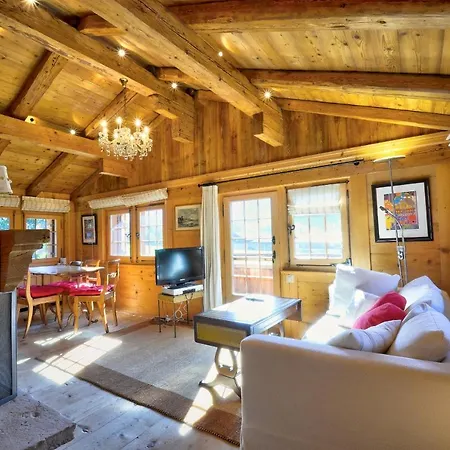 木屋 Chalet Love Nest Rougemont