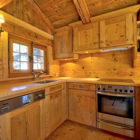 Chalet Love Nest 木屋